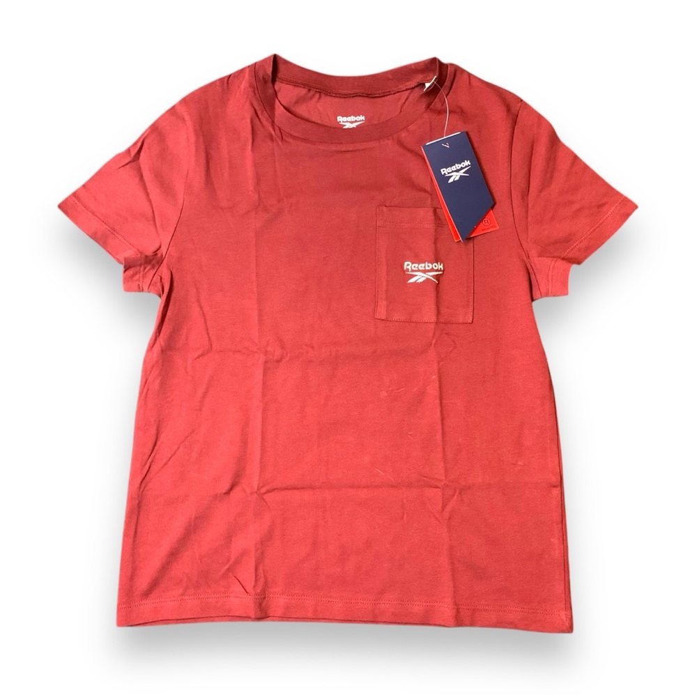 Reebok Women's Cotton Identity Classics Patch-Pocket T-Shirt Red small